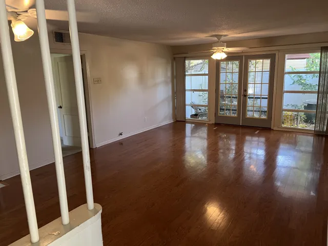 $425,000 | 7103 Ryan Drive, Austin, TX 78757