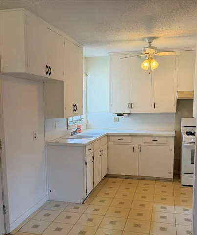 $425,000 | 7103 Ryan Drive, Austin, TX 78757