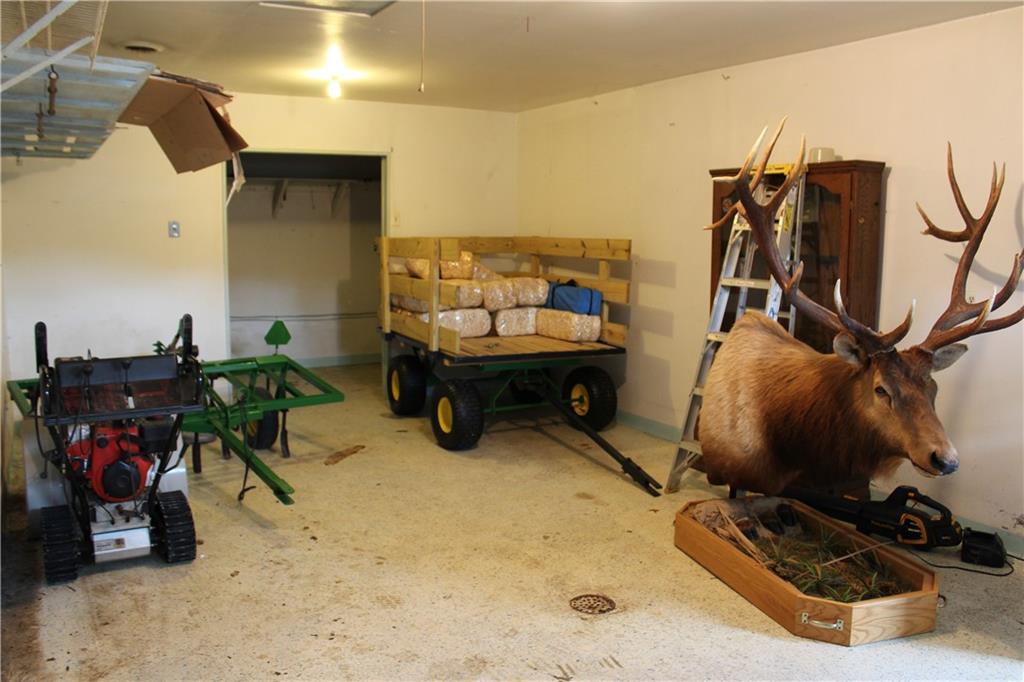 928 Old Ridge Road Avella, PA 15312 - Photo 42 of 49 a room with musical instruments