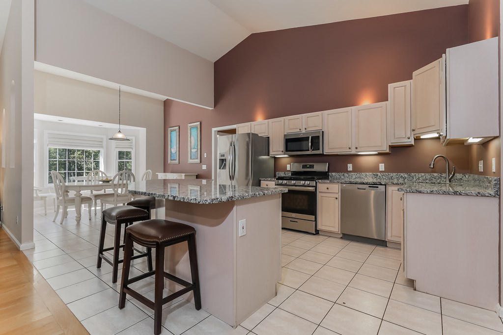 2 Rivers Edge Way Freetown, MA 02702 - Photo 11 of 31