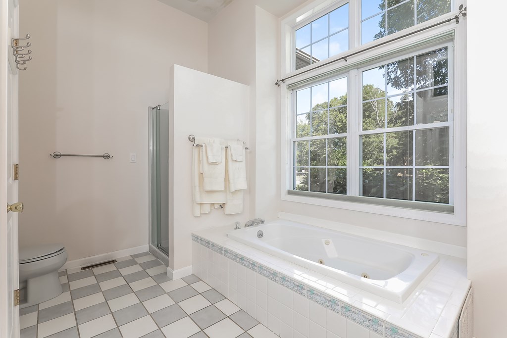 2 Rivers Edge Way Freetown, MA 02702 - Photo 13 of 31