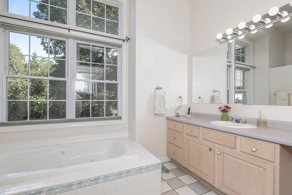 2 Rivers Edge Way Freetown, MA 02702 - Photo 14 of 31