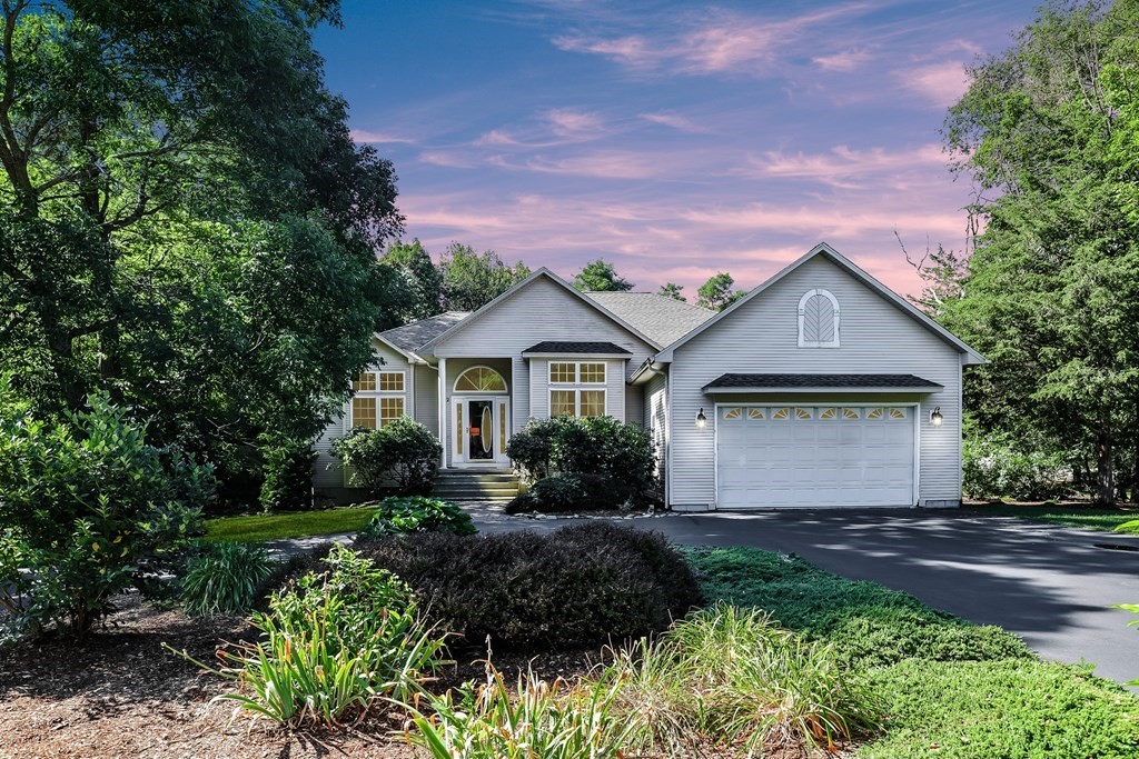 2 Rivers Edge Way Freetown, MA 02702 - Photo 3 of 31