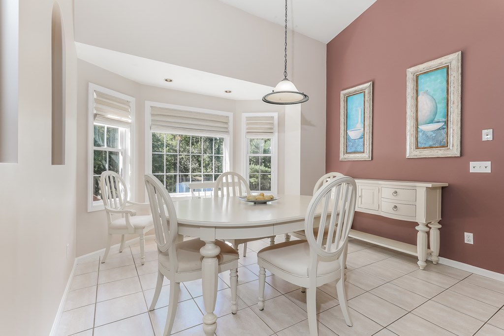 2 Rivers Edge Way Freetown, MA 02702 - Photo 8 of 31