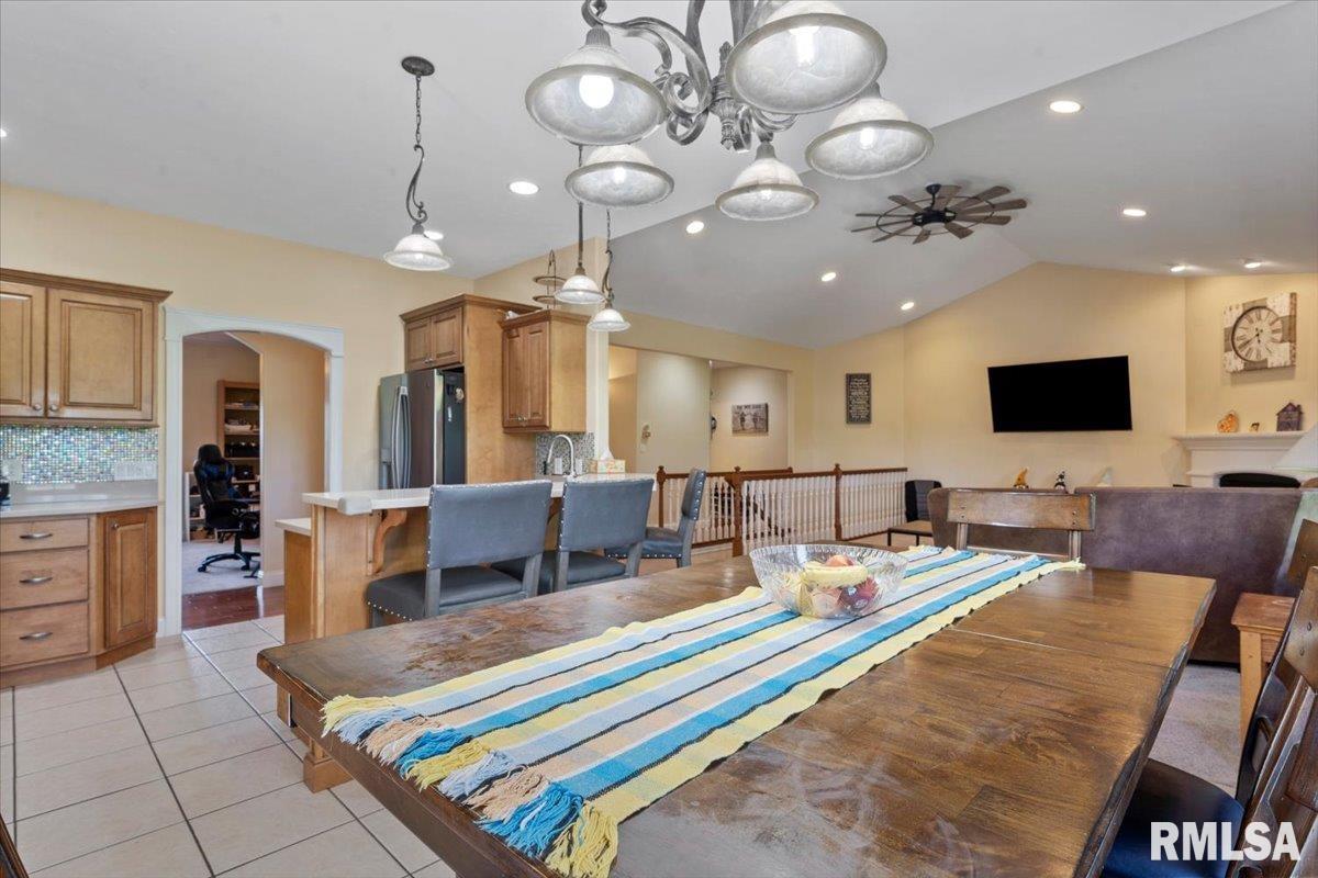 5616 Legacy Lane Springfield, IL 62711 - Photo 16 of 54