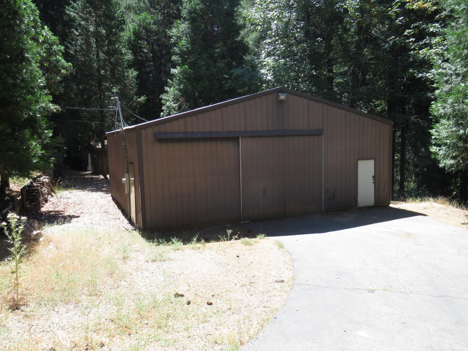 1881 Forebay Road Pollock Pines, CA 95726 - Photo 12 of 52 Gallery Image 12