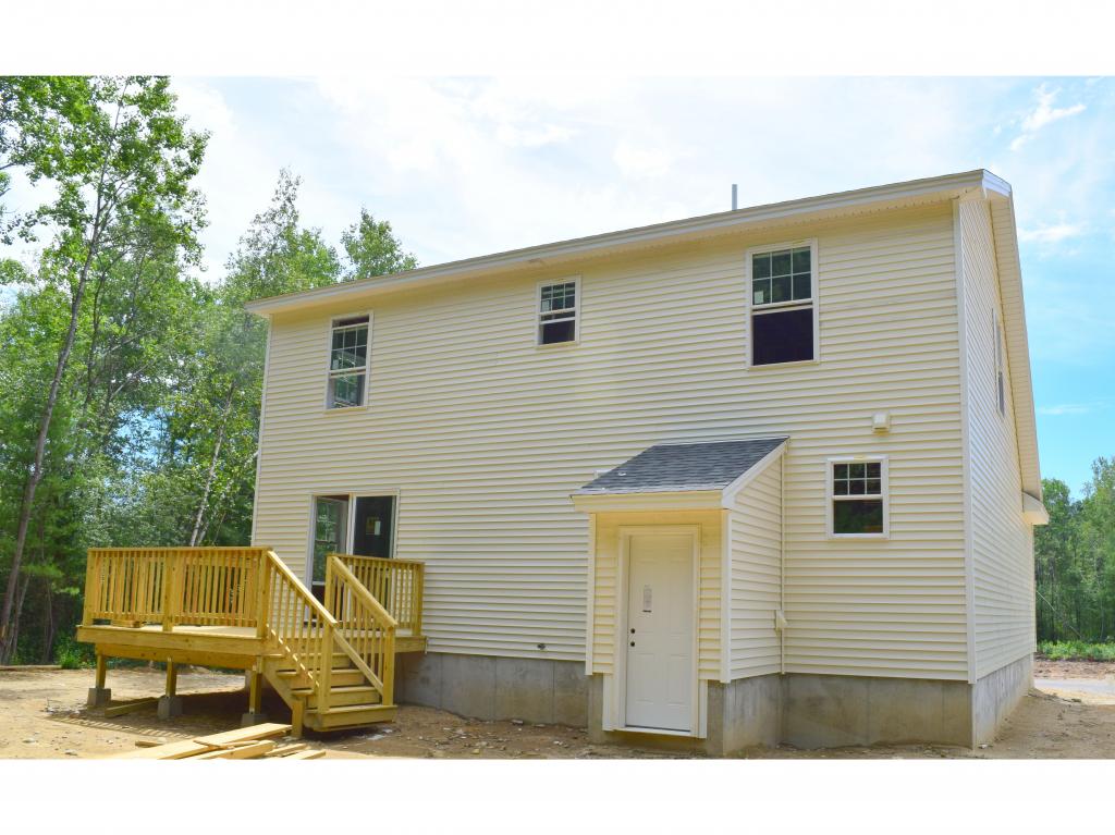 27 Miller's Farm Drive Rochester, NH 03868 - Photo 2 of 7