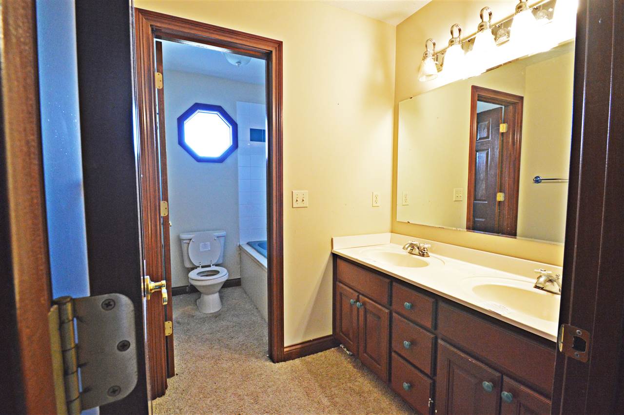 9625 Bethel Road Fort Wayne, IN 46818 - Photo 16 of 27 Gallery Image 16