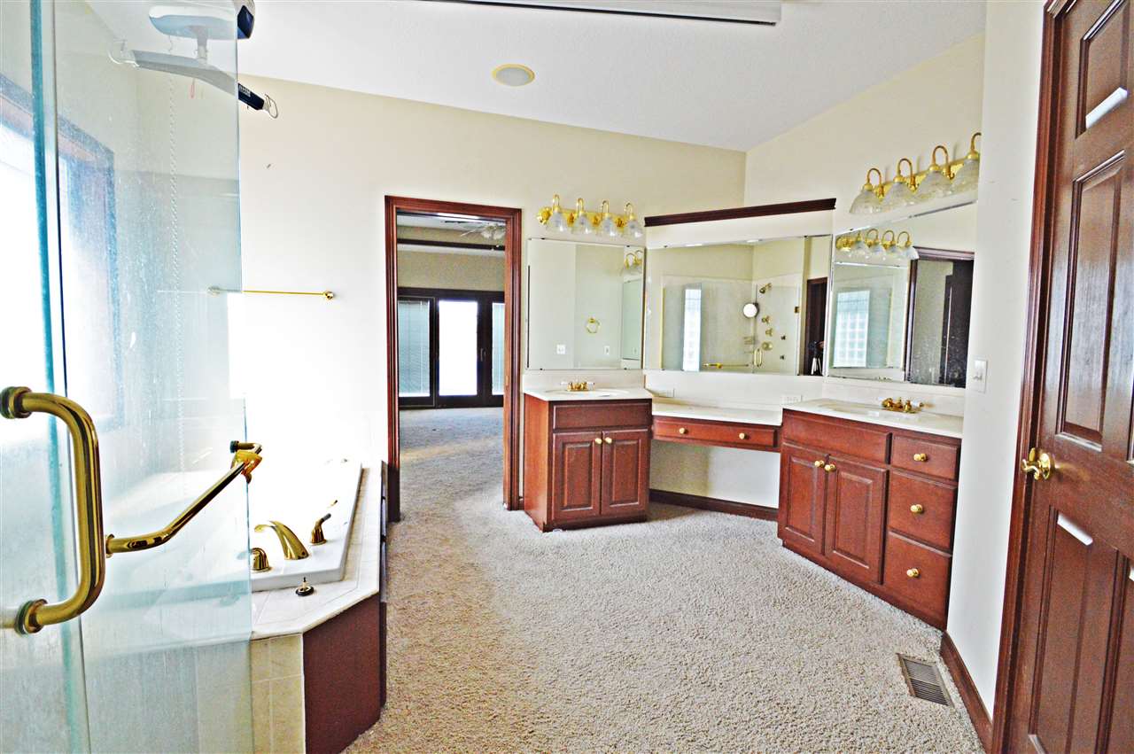 9625 Bethel Road Fort Wayne, IN 46818 - Photo 9 of 27 Gallery Image 9
