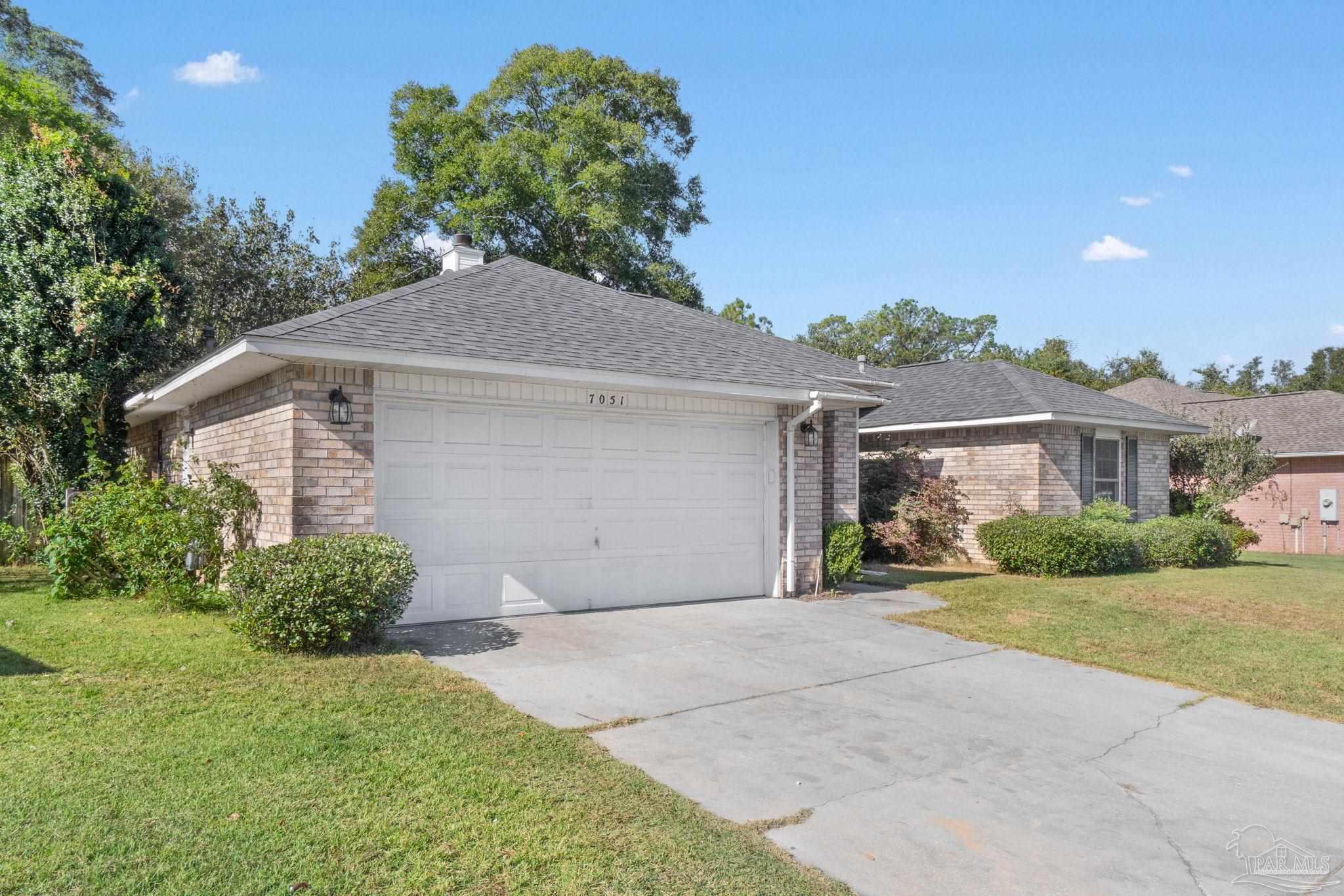 7051 Raburn Road Pensacola, FL 32526 - Photo 3 of 29 Gallery Image 3