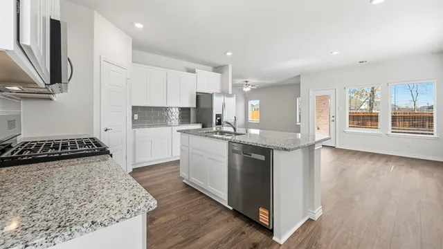 $363,990 | 3505 Amaretto Road, Aubrey, TX 76227