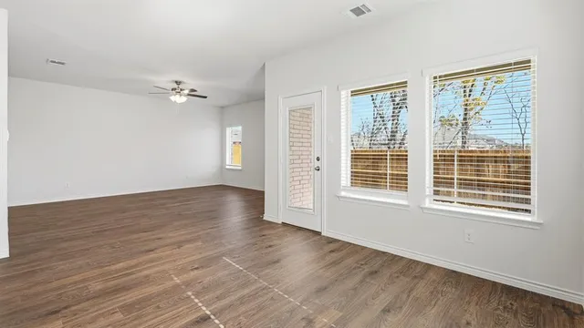 $363,990 | 3505 Amaretto Road, Aubrey, TX 76227