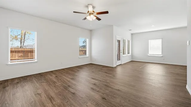 $363,990 | 3505 Amaretto Road, Aubrey, TX 76227