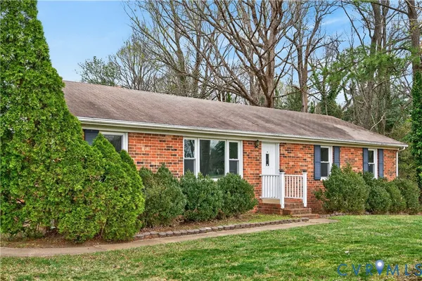 $2,200 | 7146 Cold Harbor Road, Mechanicsville, VA 23111