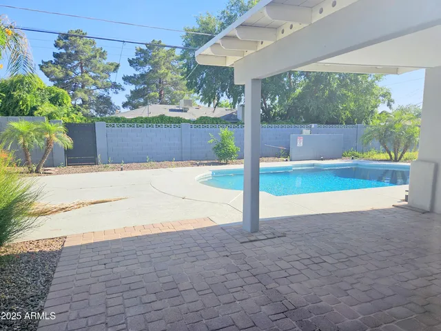 $4,250 | 4139 East Clarendon Avenue, Phoenix, AZ 85018