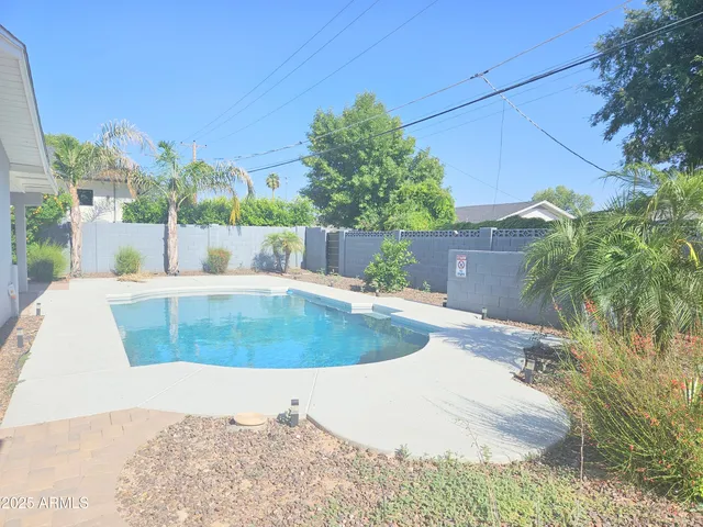 $4,250 | 4139 East Clarendon Avenue, Phoenix, AZ 85018