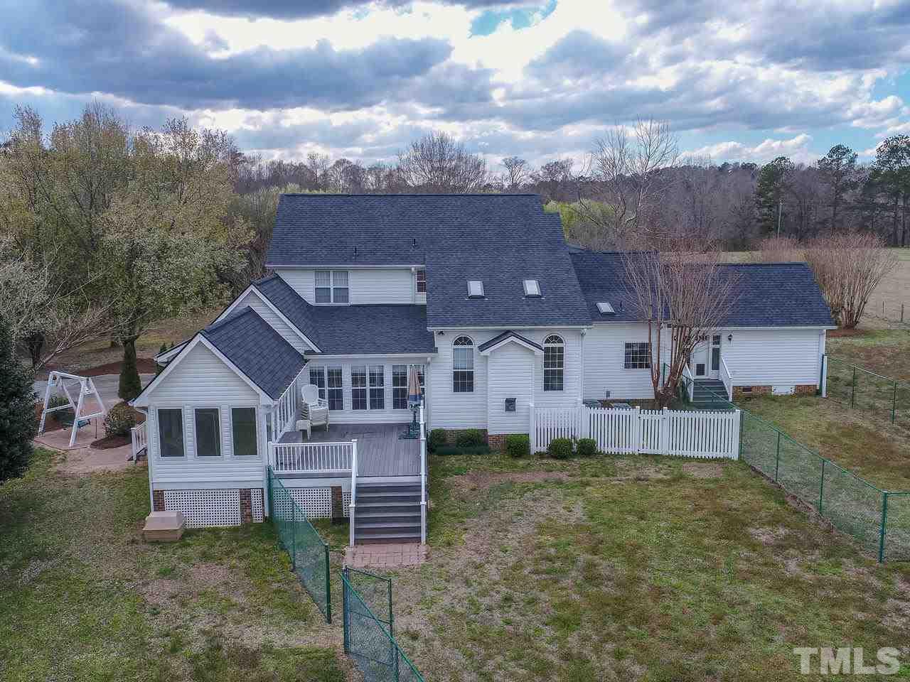 330 Steel Bridge Road Clayton, NC 27520 - Photo 8 of 30 Gallery Image 8
