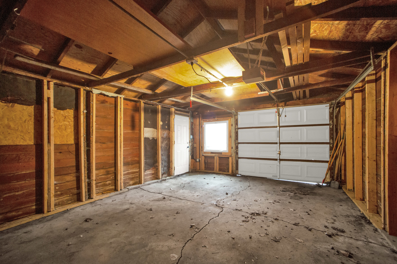 15014 Ridgeway Avenue Midlothian, IL 60445 - Photo 14 of 18 a view of small space