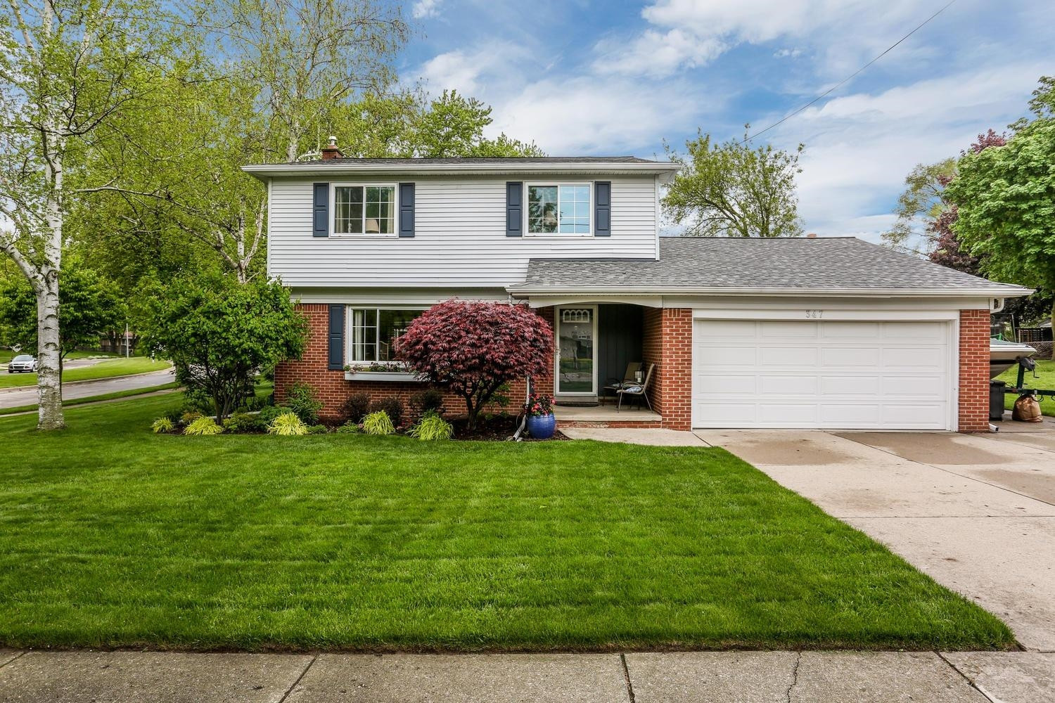 347 Willis Road Saline, MI 48176 - Photo 1 of 29 Photo 1