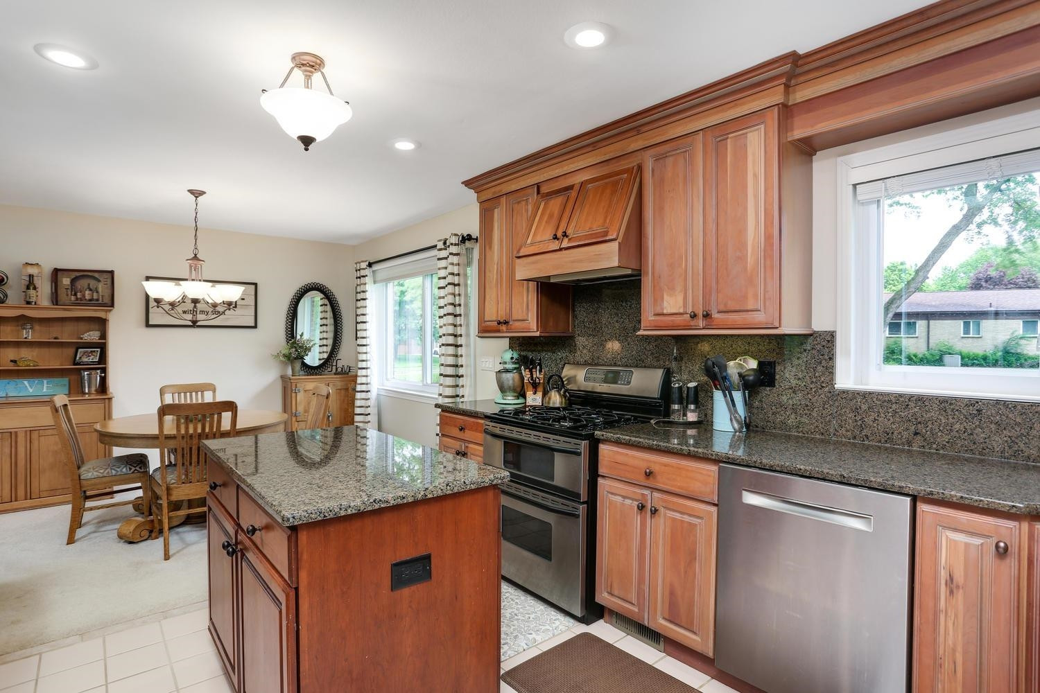 347 Willis Road Saline, MI 48176 - Photo 12 of 29 Photo 12