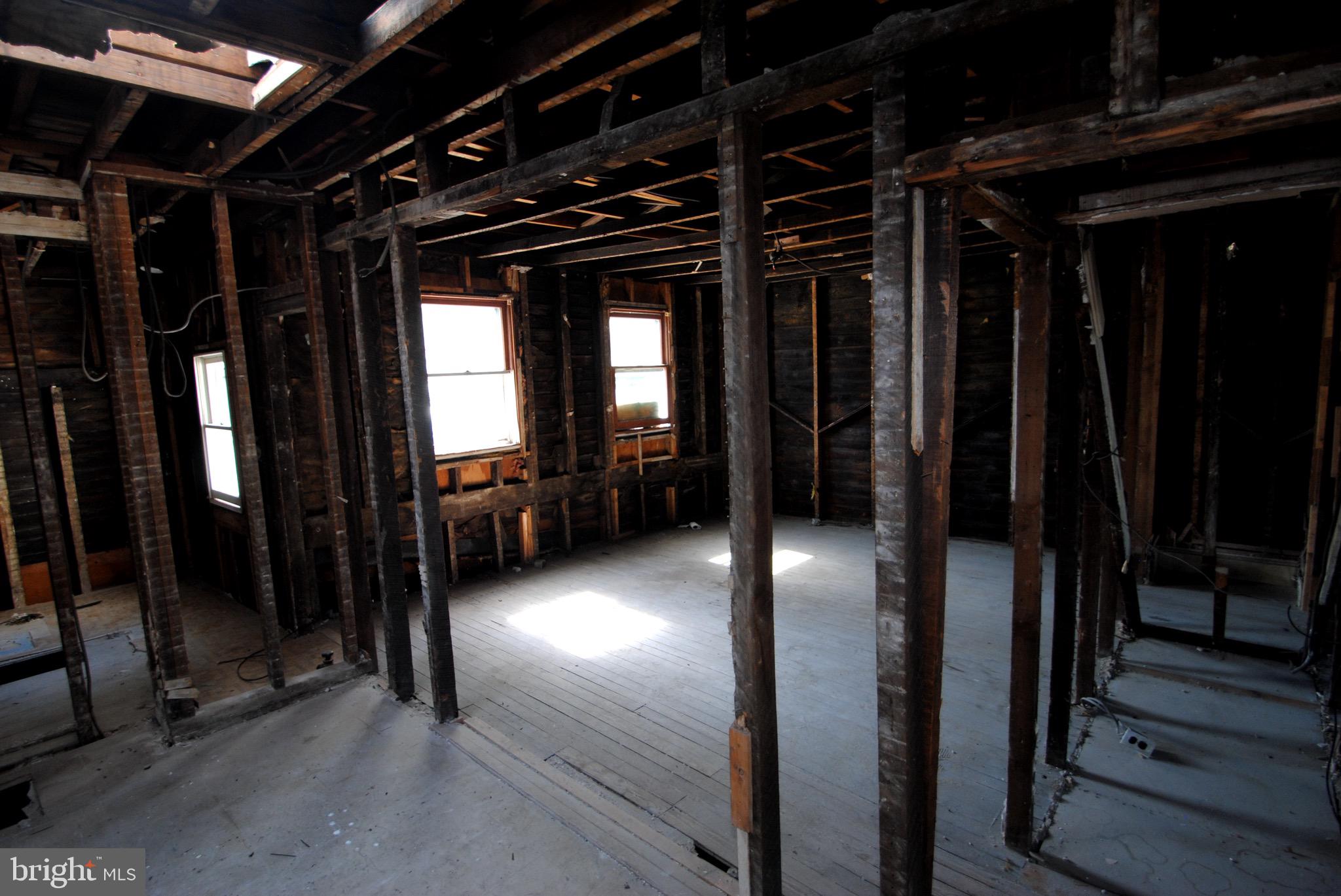 202 Foundry Street Florence, NJ 08518 - Photo 5 of 8