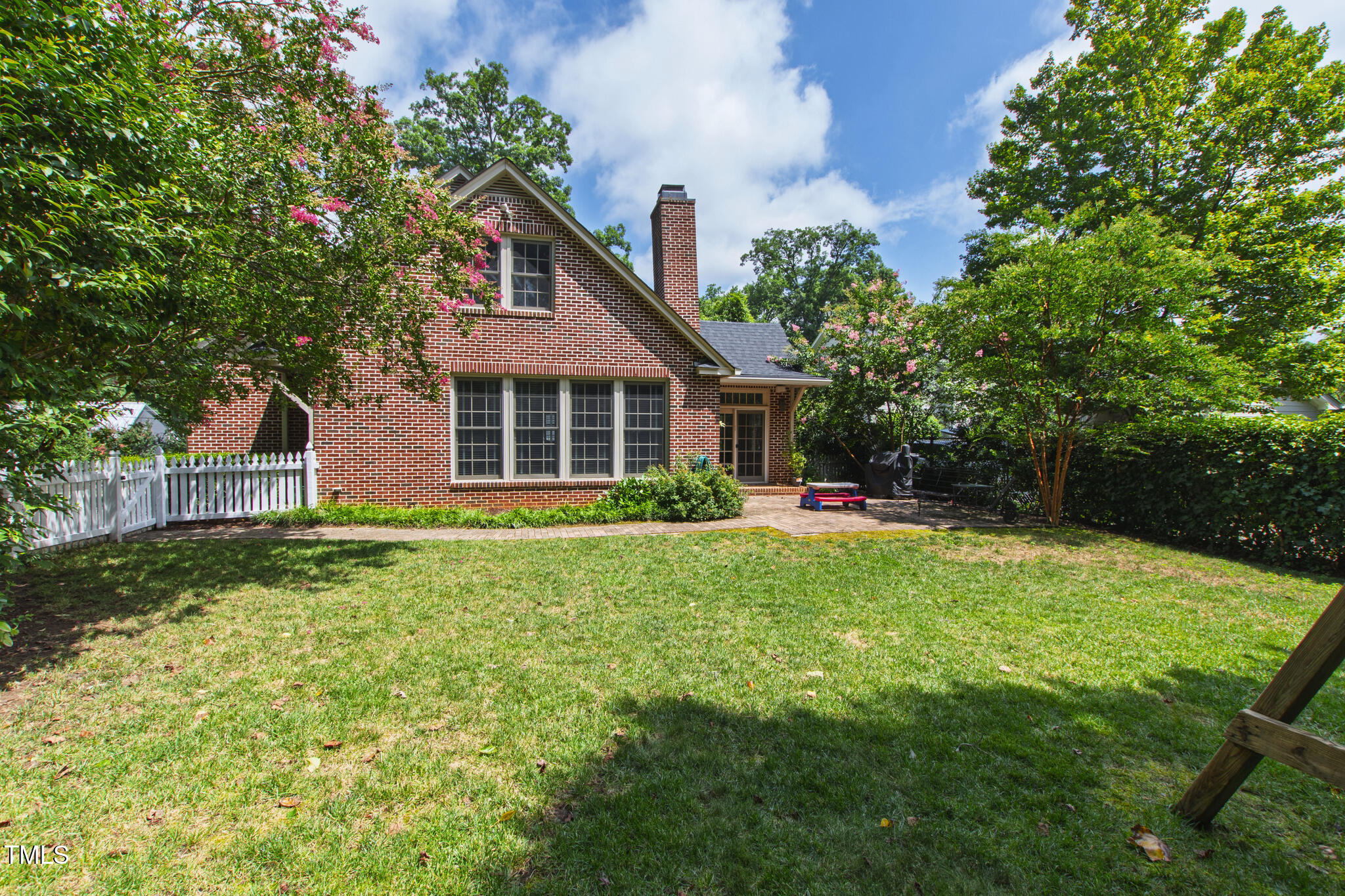 2328 Byrd Street Raleigh, NC 27608 - Photo 5 of 44 Great backyard picture