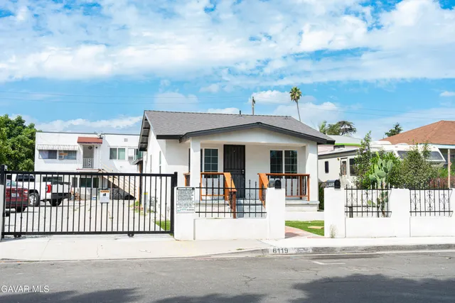 $3,300 | 6119 Prospect Avenue, Maywood, CA 90270