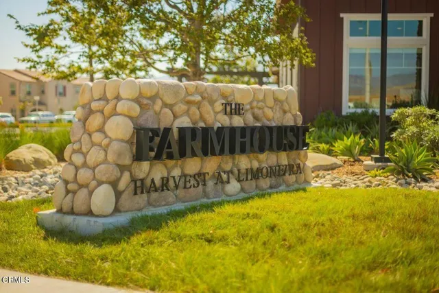 $794,995 | 354 Autumn Path Lane, Santa Paula, CA 93060