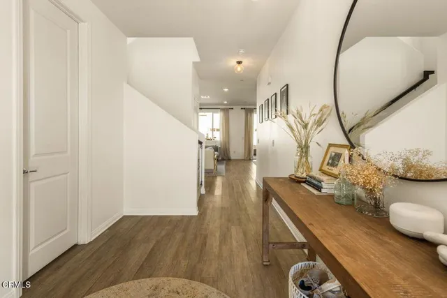 $794,995 | 354 Autumn Path Lane, Santa Paula, CA 93060