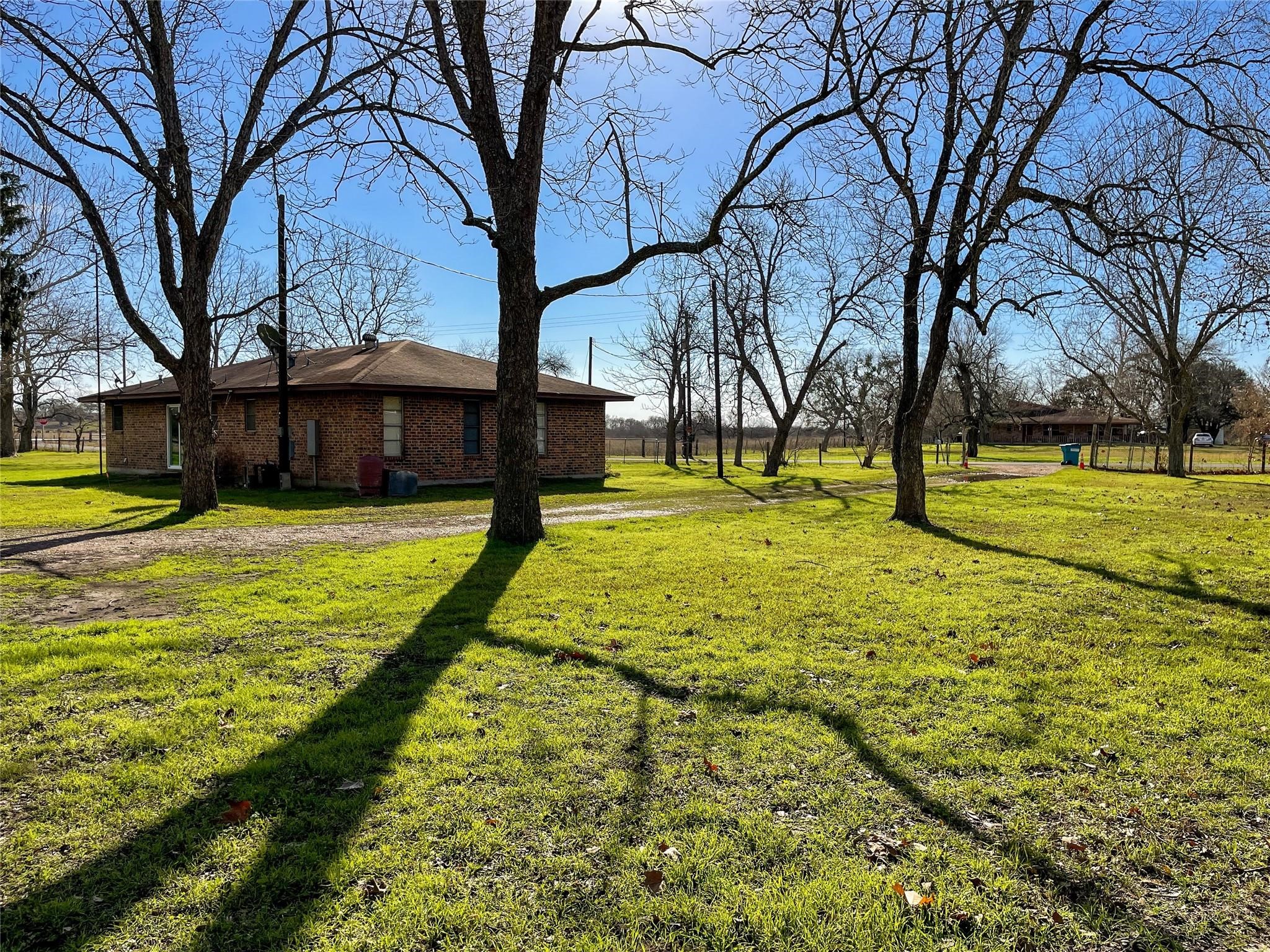 401 Anderson Road Cuero, TX 77954 - Photo 20 of 23