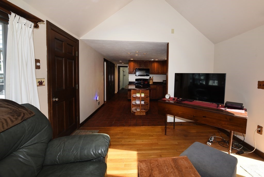 74 Moncrief Road Rockland, MA 02370 - Photo 6 of 26 Gallery Image 6