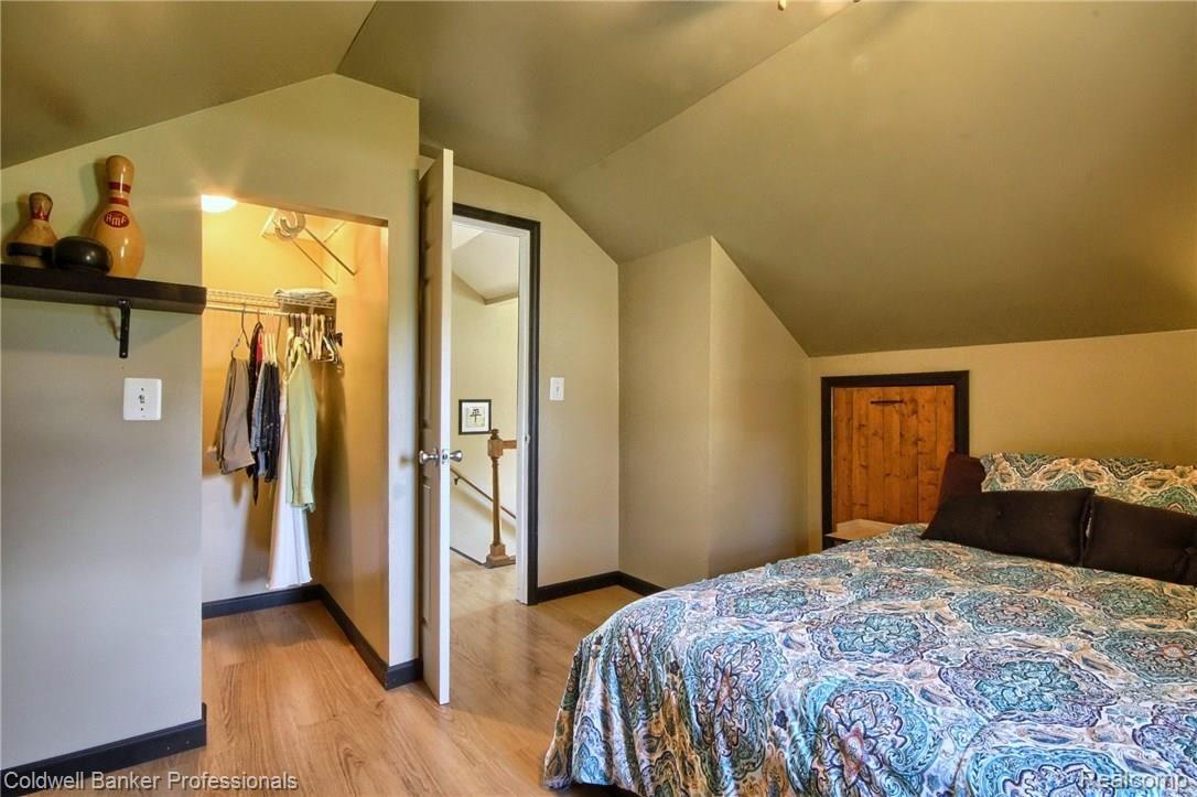 13701 Lenmoore Road Belleville, MI 48111 - Photo 15 of 28 Master_Bedroom_2nd_View.jpg