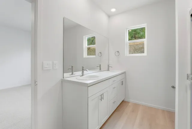 $469,995 | 5177 East McKinnon Lane, Spokane, WA 99217