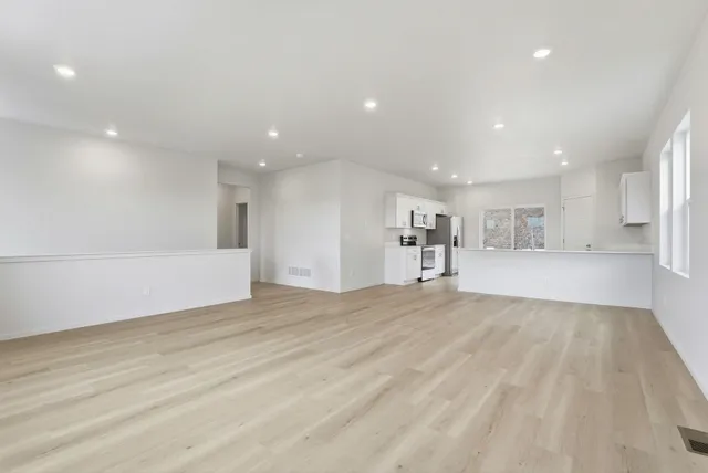 $469,995 | 5177 East McKinnon Lane, Spokane, WA 99217