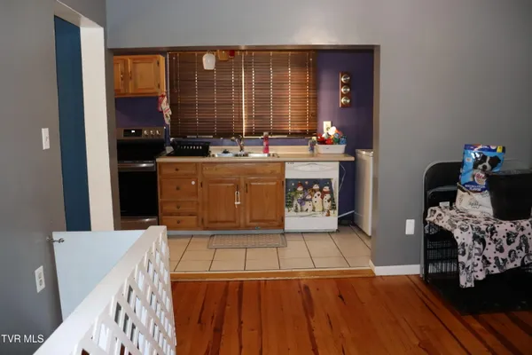 $114,900 | 127 Brown Street, Appalachia, VA 24216