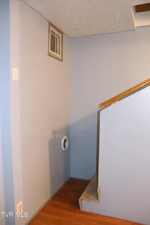 $114,900 | 127 Brown Street, Appalachia, VA 24216