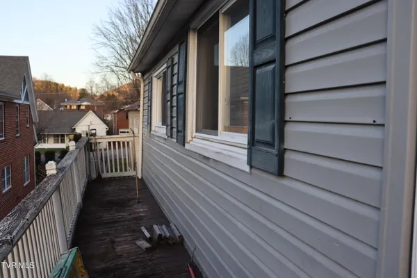 $114,900 | 127 Brown Street, Appalachia, VA 24216