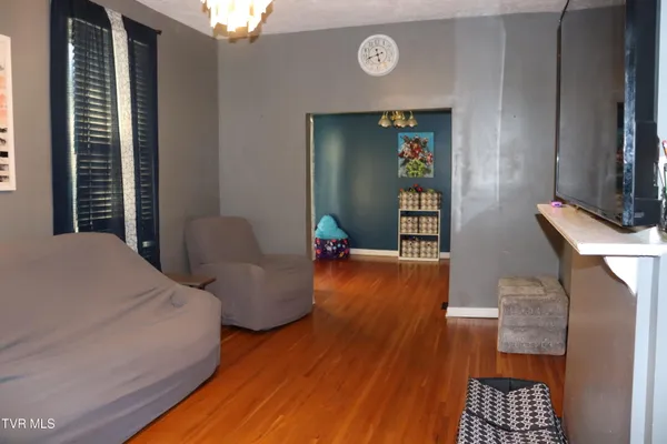 $114,900 | 127 Brown Street, Appalachia, VA 24216