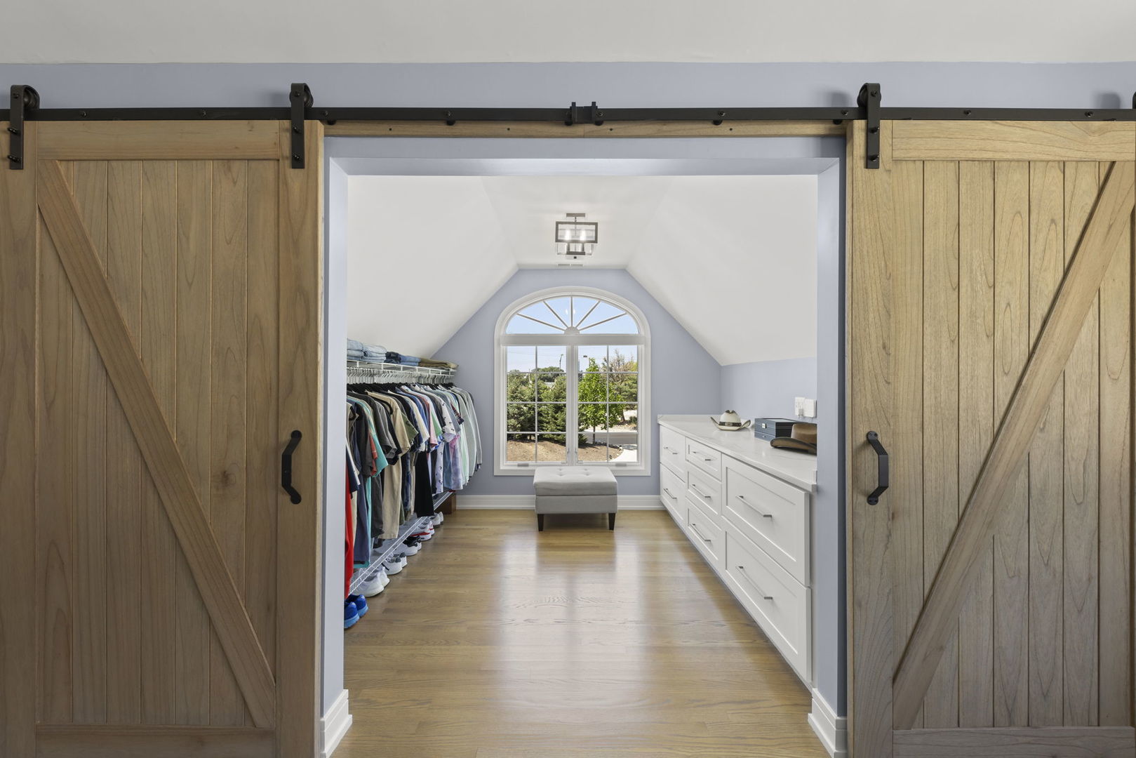 1721 York Road Oak Brook, IL 60523 - Photo 14 of 44 Gallery Image 14