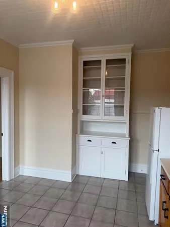 $1,950 | 241-245 Kearny Avenue, Unit 6, Kearny, NJ 07032