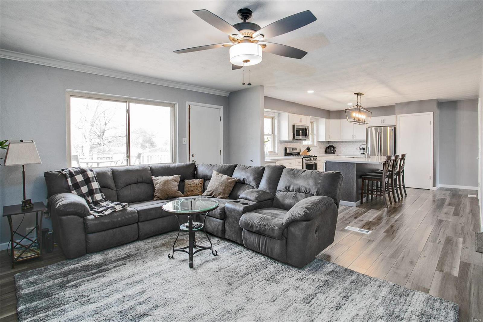 661 Lind Road St. Louis, MO 63125 - Photo 11 of 32