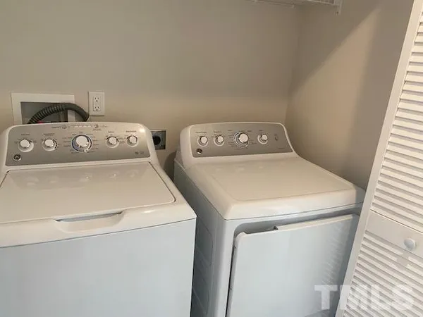 $1,975 | 511 Autumn Cure Court, Fuquay-Varina, NC 27526