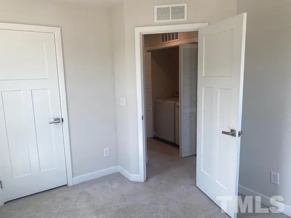 $1,975 | 511 Autumn Cure Court, Fuquay-Varina, NC 27526