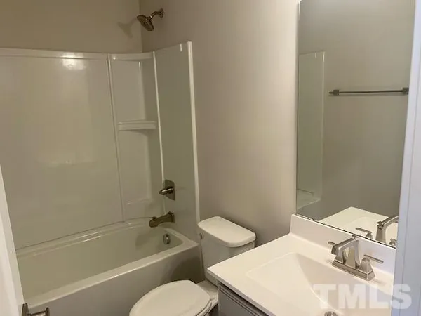 $1,975 | 511 Autumn Cure Court, Fuquay-Varina, NC 27526