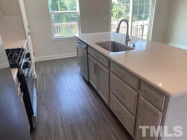 $1,975 | 511 Autumn Cure Court, Fuquay-Varina, NC 27526