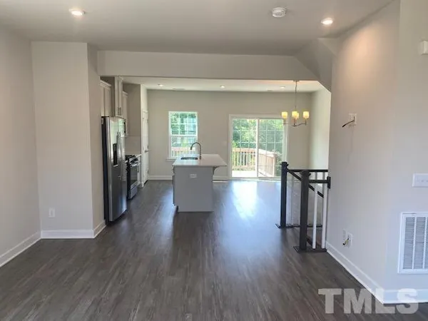 $1,975 | 511 Autumn Cure Court, Fuquay-Varina, NC 27526