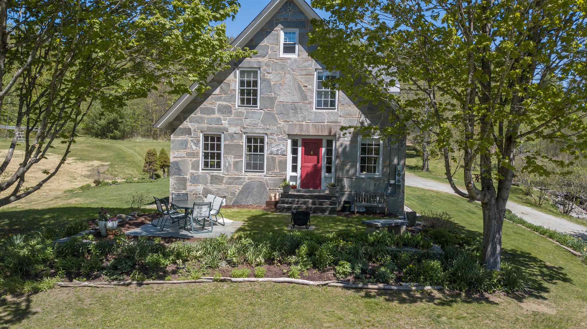 1303 Davis Road Cavendish, VT 05142 - Photo 4 of 40