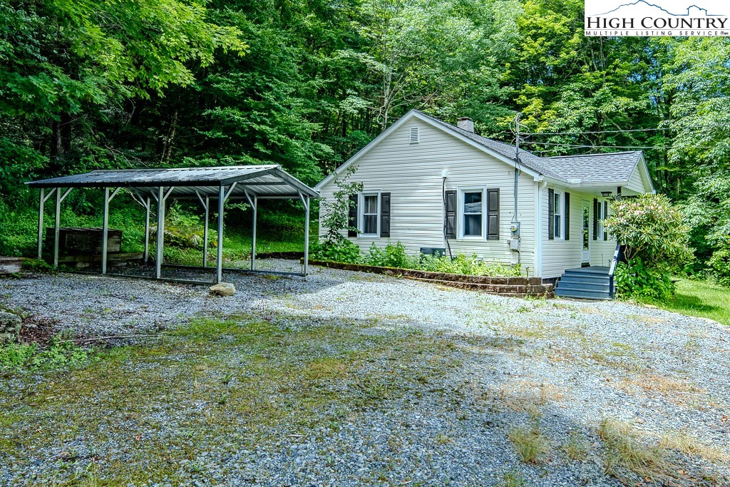 450 Arnett Road Banner Elk, NC 28604 - Photo 1 of 16 Gallery Image 1