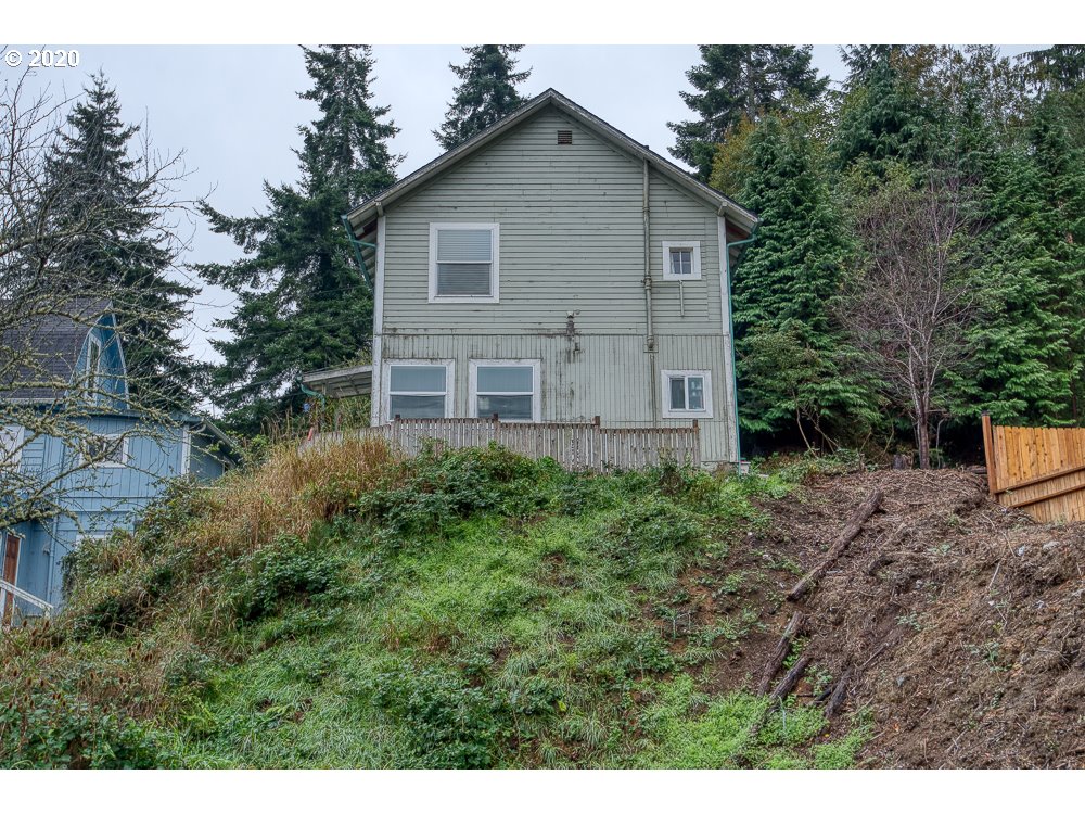 63506 Second St Loop Coos Bay, OR 97420 - Photo 6 of 18