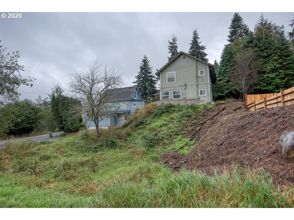 63506 Second St Loop Coos Bay, OR 97420 - Photo 7 of 18